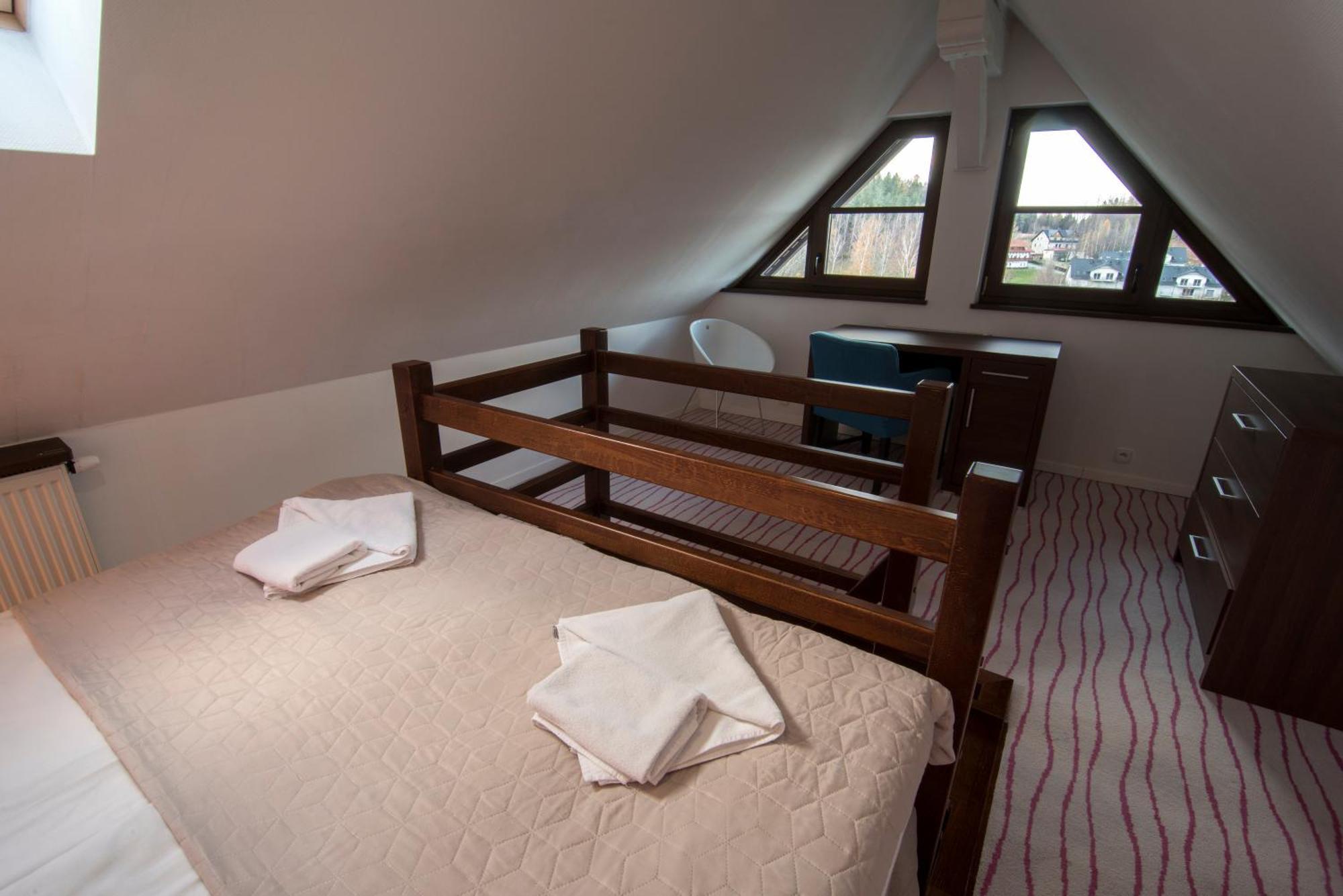 Aparthotel Flinski Sport&SPA Świeradów-Zdrój Rum bild