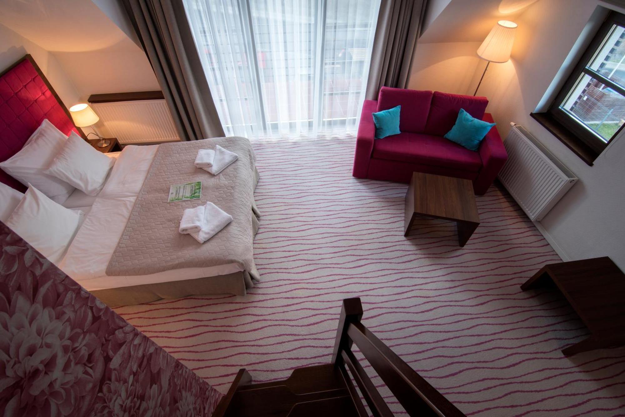 Aparthotel Flinski Sport&SPA Świeradów-Zdrój Rum bild