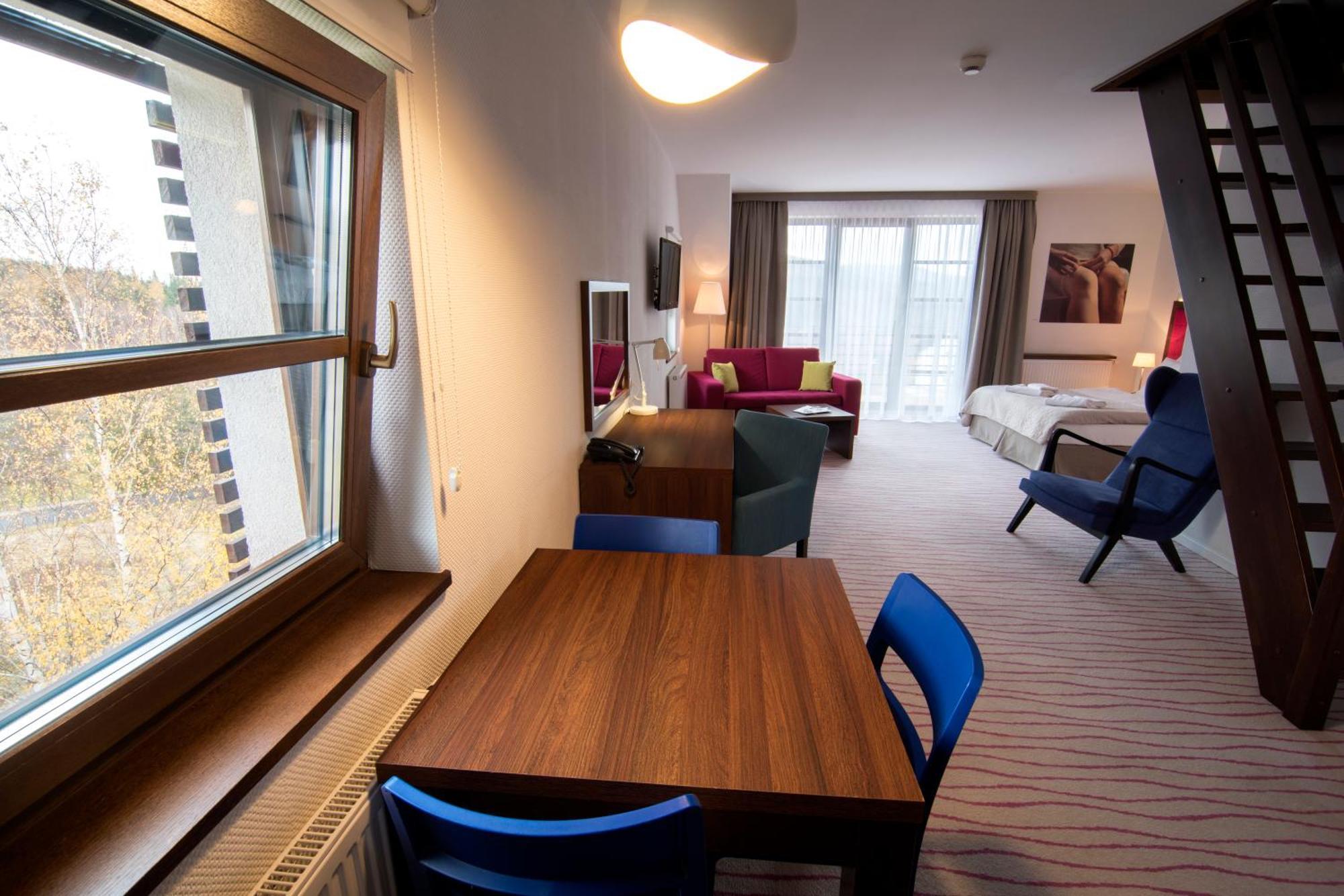 Aparthotel Flinski Sport&SPA Świeradów-Zdrój Rum bild